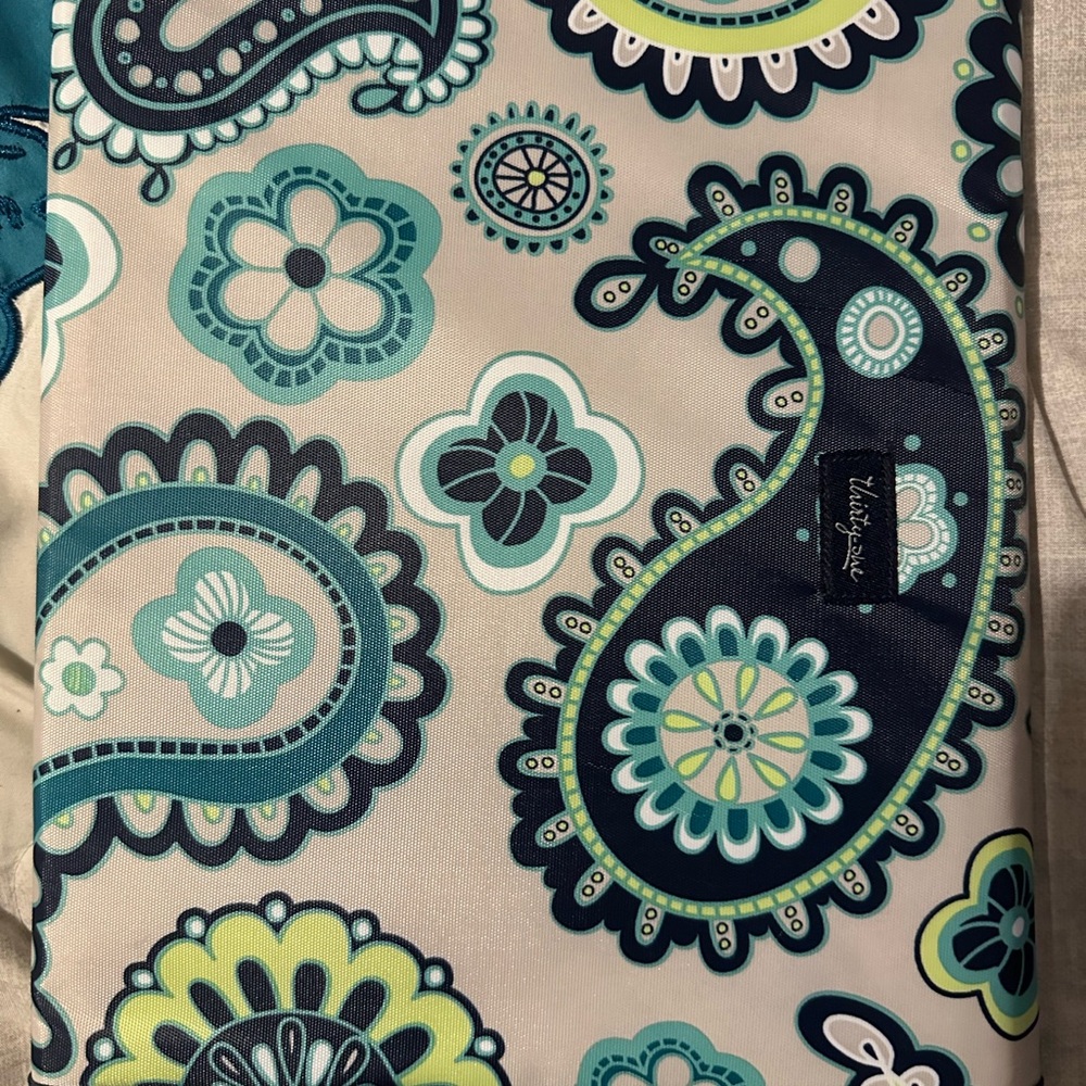 Thirty-One Floral planner holder